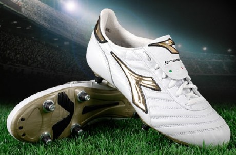 FIFA 14 Boots Diadora